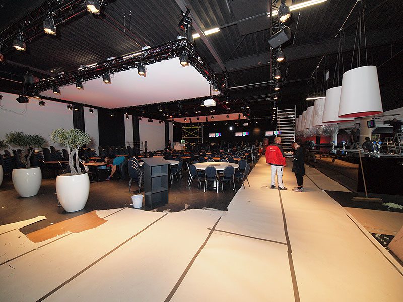 Met de komst van Victoria Park in Wolvega beschikt Friesland over een heel groot en veelzijdig evenementencentrum voor indoor- en outdooractiviteiten. Momenteel wordt de laatste hand gelegd aan de afwerking van het complex dat aan de ring van Wolvega ligt, met aansluiting op de A32.