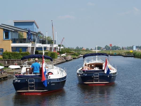 De RiverCruise 31 is speciaal gebouwd voor lage-bruggen-routes (doortvaarthoogte 2,45 m).
