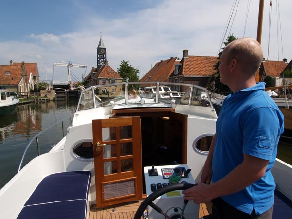 De oude havenstad Hindeloopen staat, net als Harlingen, niet bekend als Hanzestad, maar beide worden wel steeds genoemd in oude en nieuwe publicaties over het Hanzenetwerk.