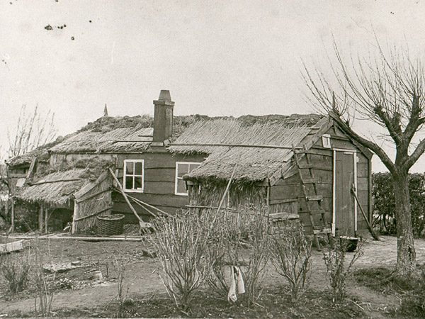 Turfgraverswoning in de buurt van Nij Beets.