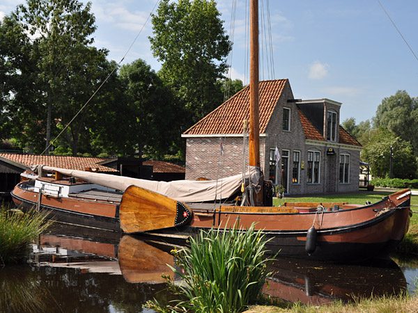 Nij Beets nu: openlucht veenmuseum It Damshûs.