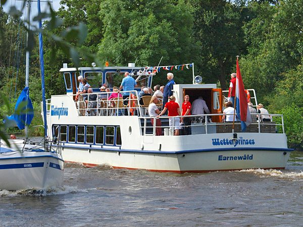 De Wetterprinses nabij Giethoorn (Drie Provinciëncruise).